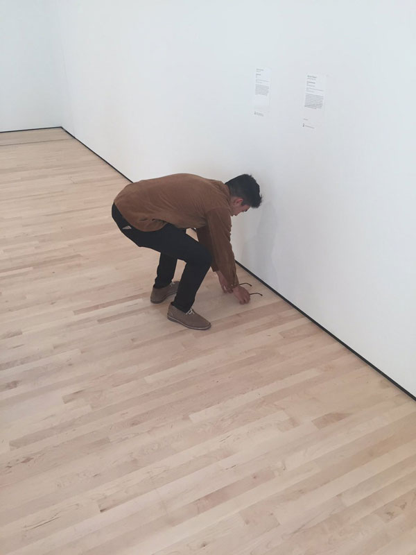 Guy Puts His Glasses on the Museum Floor and People Thought It Was Art