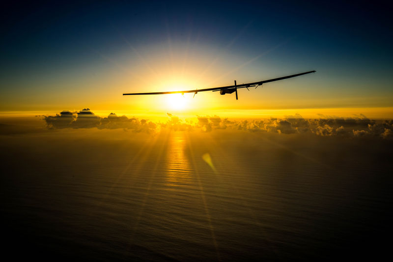 solar impulse Plane circumnavigates globe Without single Drop of Fuel (5)