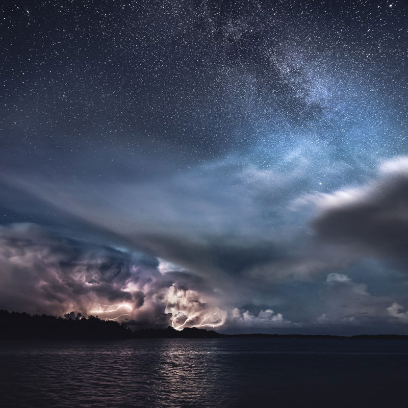 Stars-and-Storms-in-Kasnas-Finland-by-mikko-lagerstedt-(3)