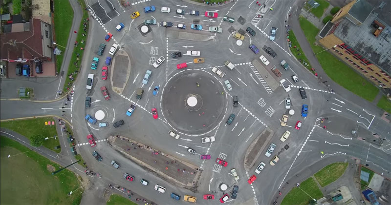 How Swindon's 7-Circle Roundabout Works