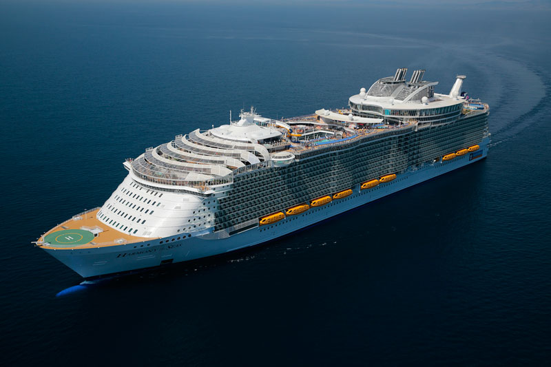 Onboard the World’s Largest Passenger Ship (25 Photos) » TwistedSifter