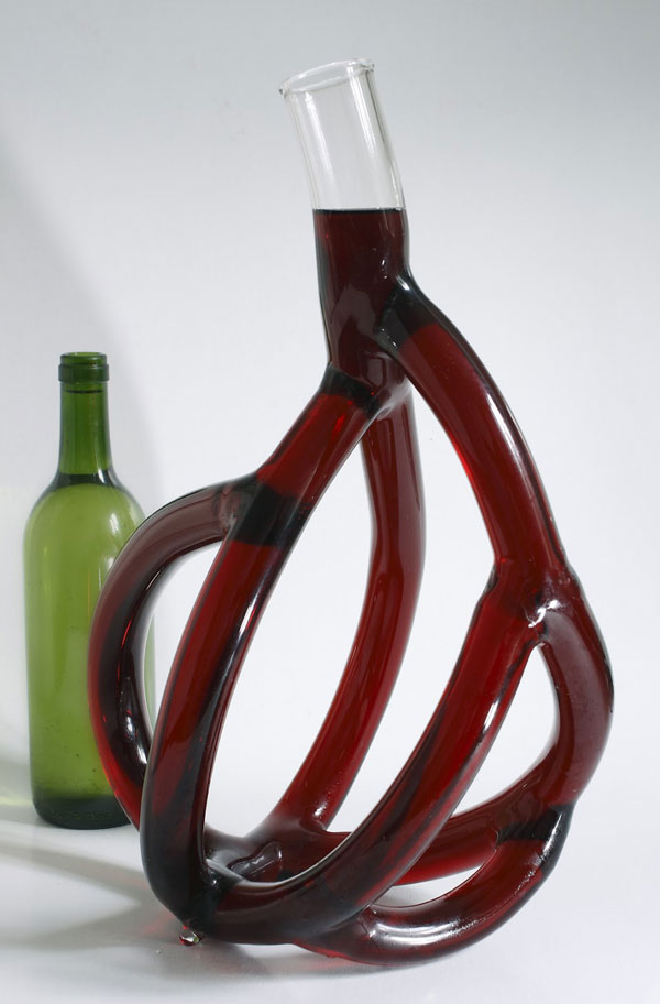 hand blown glass wine decanters by etienne meneau 2 Etienne Meneaus Hand Blown Glass Wine Decanters Look Like Tree Roots