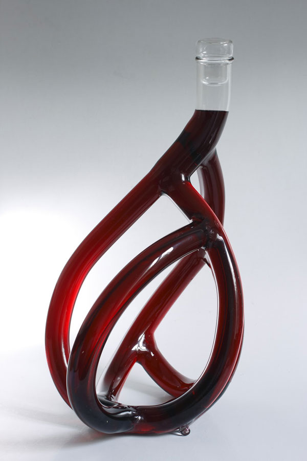hand blown glass wine decanters by etienne meneau 3 Etienne Meneaus Hand Blown Glass Wine Decanters Look Like Tree Roots