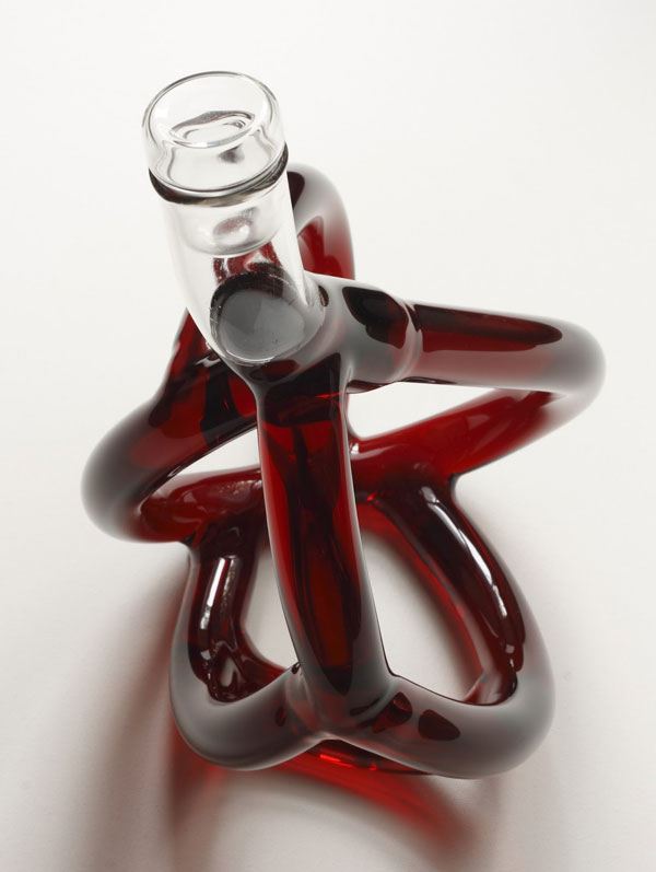 hand blown glass wine decanters by etienne meneau 4 Etienne Meneaus Hand Blown Glass Wine Decanters Look Like Tree Roots