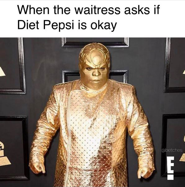 gold ceelo green meme 4 CeeLo Green Wore an All Gold Outfit to the Grammys and the Internet Went to Town