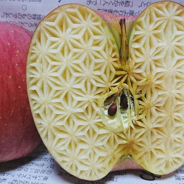 crazy patterns carved into fruits and vegetables by gaku 10 Guy Carves Crazy Patterns Into Fruits and Vegetables