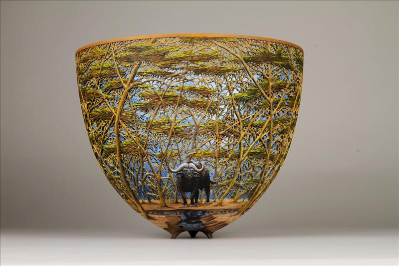 hand carved wooden bowls by gordon pembridge 2 This Artist Hand Carves Wooden Bowls Inspired by His Kenyan Roots