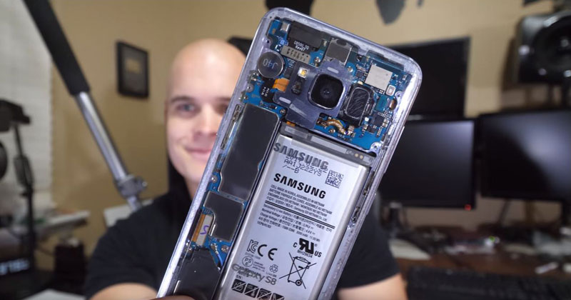 Guy Uses Paint Thinner to Make His S8 Completely Clear
