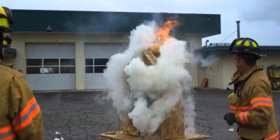 Firefighter Teaches Basics of Fire Behaviour Using Burning Doll House