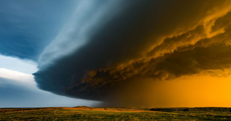 6 Years of Incredible Supercell Timelapses Set to Moody Classical Music