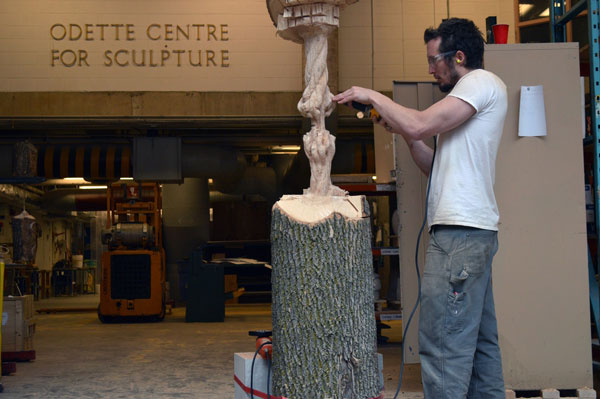 schrodingers wood by maskull lasserre 4 This Was Carved from a Single Ash Tree Trunk