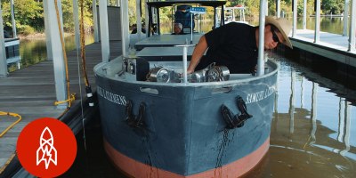 There's a Driver's Ed for Supertankers Where You Practice on Scale Model Ships 1/25th the Size