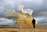 Strandbeests: The Kinetic Beach Walkers Powered by the Wind