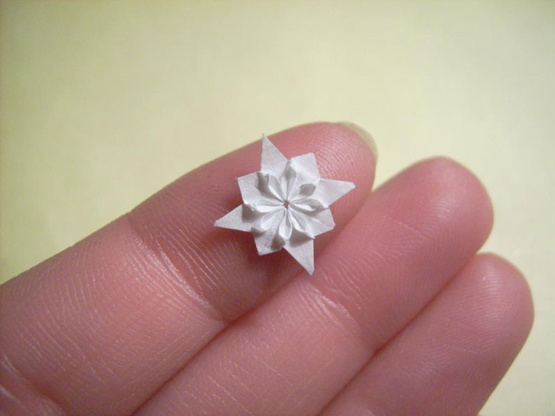 miniature origami with toothpicks by anja markiewicz 17 Paper Artist Uses Toothpicks to Fold Impossibly Small Origami