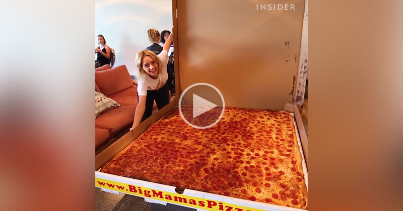 World's Largest Deliverable Pizza