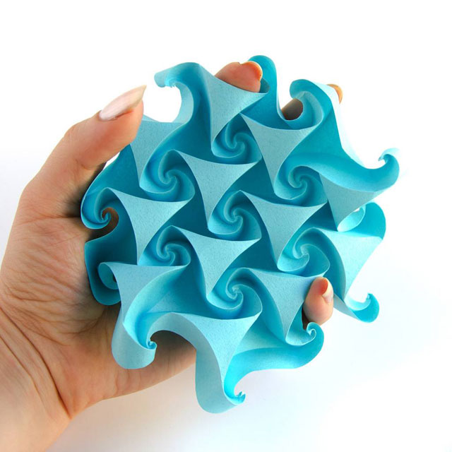 modular origami by ekaterina lukasheva 13 37 Incredible Modular Origami Works by Ekaterina Lukasheva