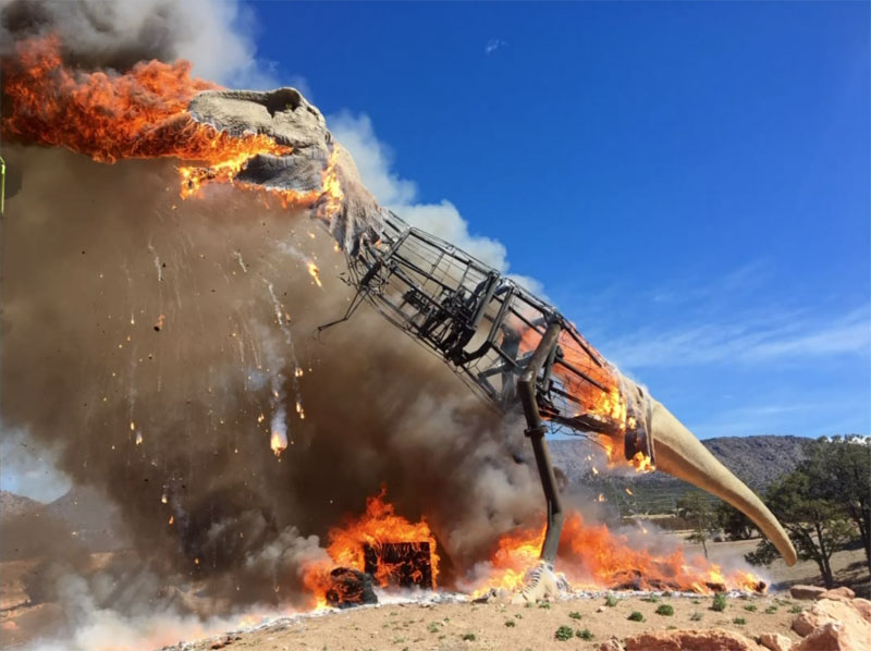 animatronic trex on fire 6 A Life Size Animatronic T Rex Burst Into Flames and the Pics are Metal AF
