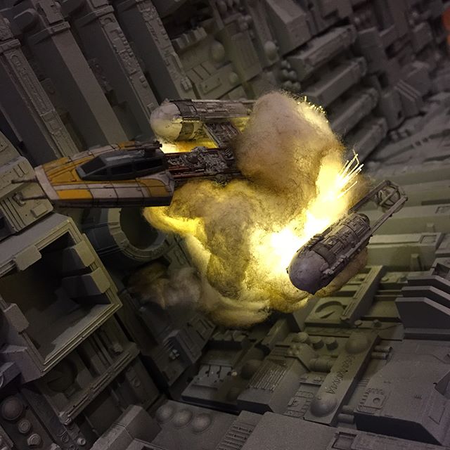 exploding model star wars ships using cotton balls and leds 9 Exploding Model Star Wars Ships Using Cotton Balls and LEDs