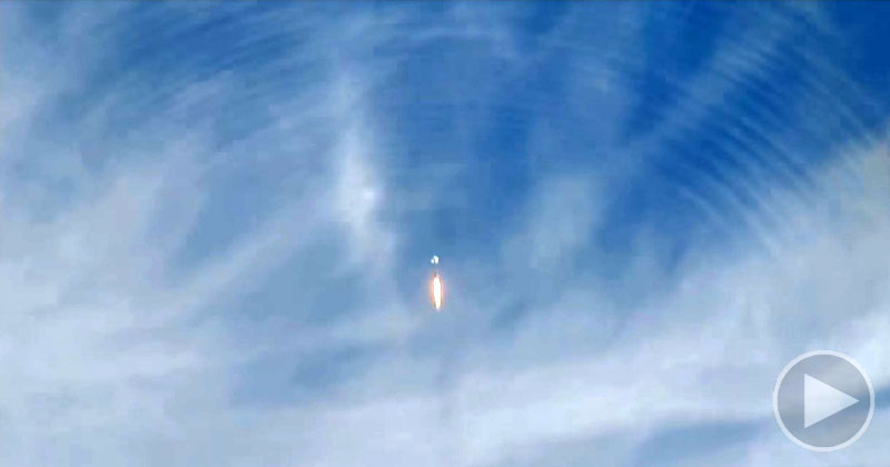 Rocket Creates Sky Ripples When It Passes Through Ice Crystals in a Cirrus Cloud
