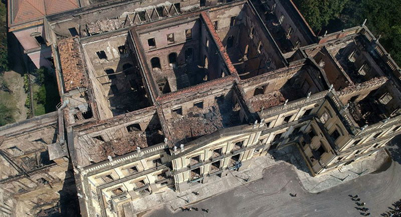 brazil museum rio on fire burns 5 Brazil Suffers Incalculable Cultural Loss as 200 Year Old Museum Burns