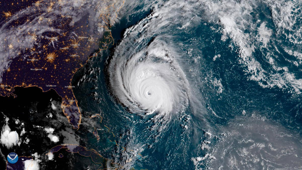 hurricane florence from space 10 Hurricane Florence Looks Terrifying from Space (11 Photos)