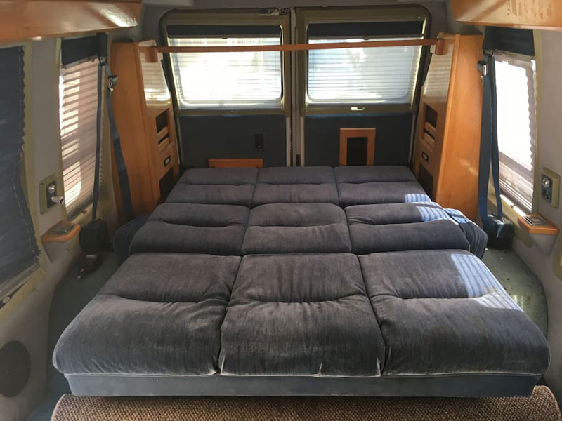 If You’re Going to New York You Can Rent This Van in Soho on Airbnb