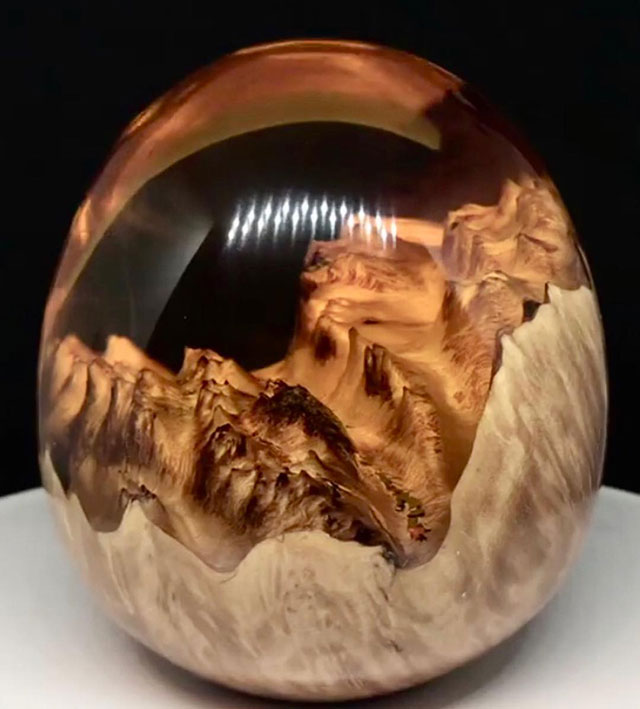 burl and resin sculptures by scott huebner 15 Beautiful Geometric Sculptures Cast From Burls Fused to Resin