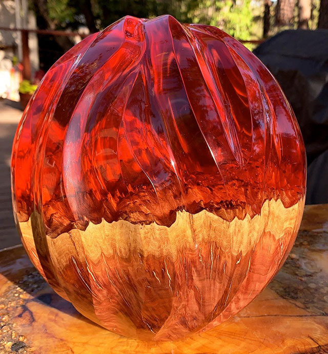 burl and resin sculptures by scott huebner 8 Beautiful Geometric Sculptures Cast From Burls Fused to Resin