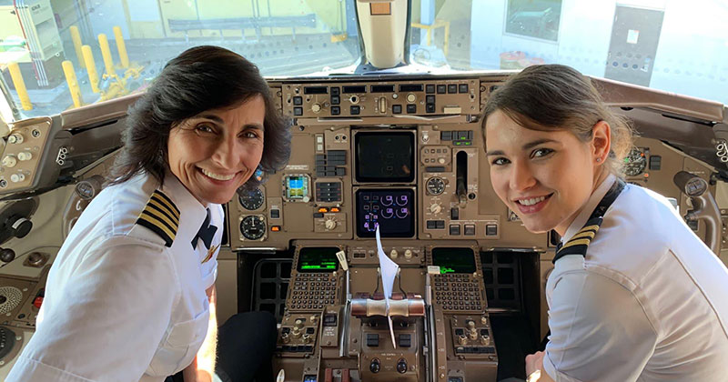 These Photos of Mom and Daughter Teams on the Job are Awesome