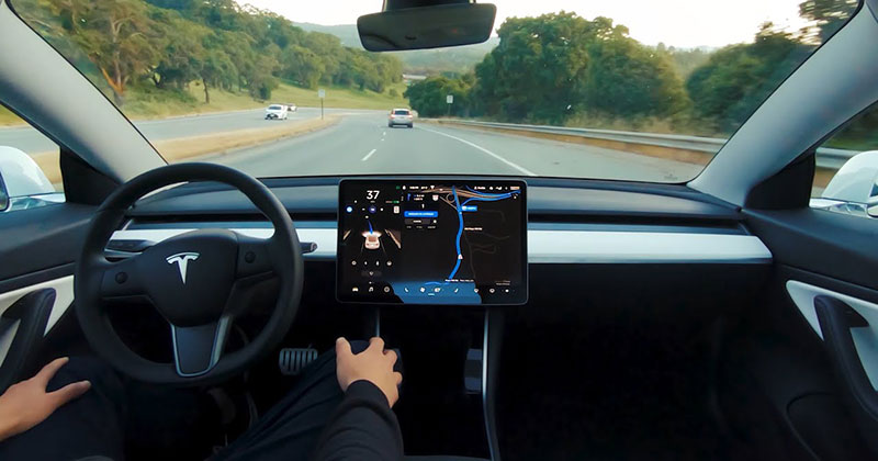 A Full Self-Driving Tesla Timelapse from the "Passenger's" POV