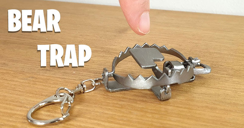 Miniature Keyring Bear Trap Made With No Soldering or Welds