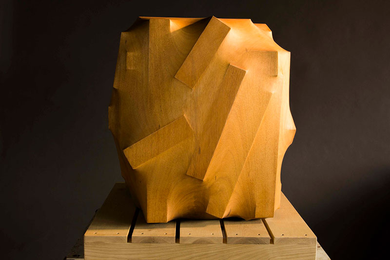 trapped in wood sculptures carved by tung ming chin 15 Trapped in Wood: Haunting Sculptures Carved by Tung Ming Chin