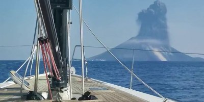 Woman Sees Smoke, Starts Recording, and Captures an Eruption as It Happens
