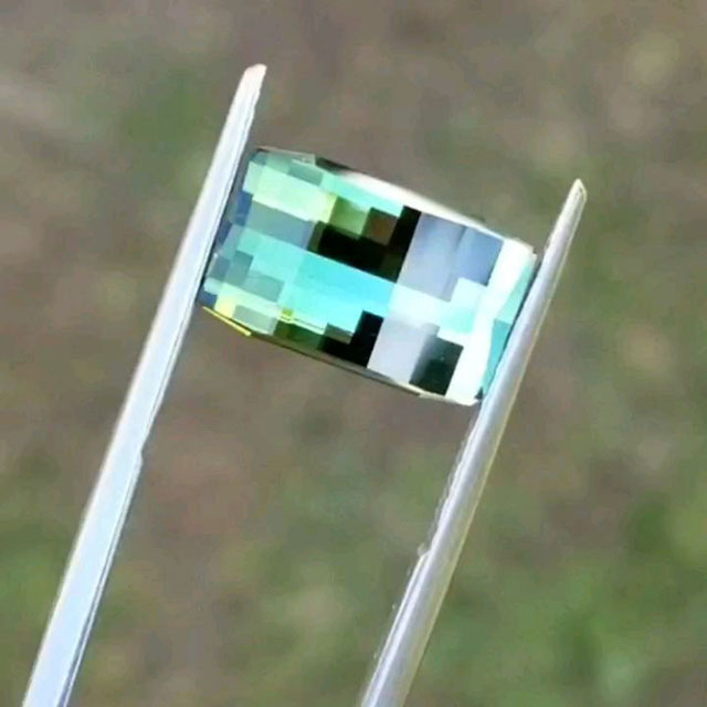 pixelated minecraft gems by jordan wilkins gemcutter3 8 These Pixelated Gems Look Like They Were Plucked Straight Out of Minecraft