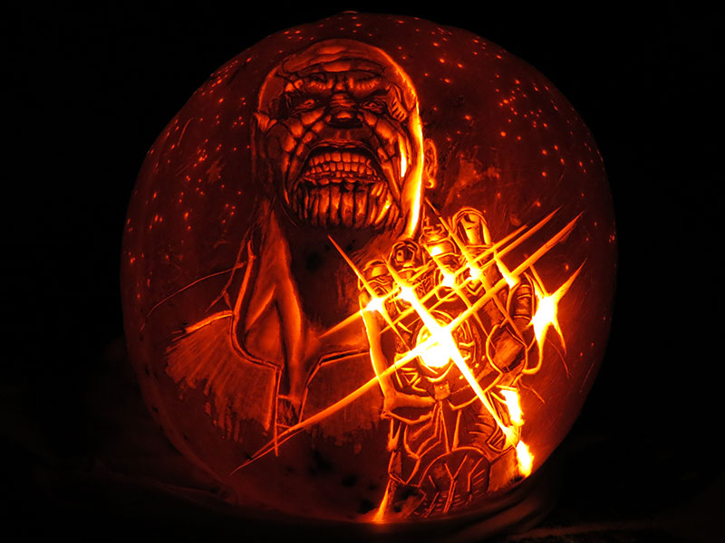 tony stark snap avengers infinity gauntlet pumpkin 3 This Guy Snapped on His Pumpkin Carving This Year