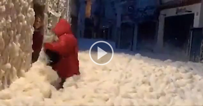 Surreal Video Captures Spanish Resort Town Covered in Sea Foam