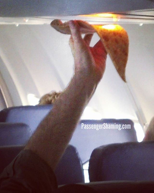21 people that will absolutely ruin your flight 3 21 People That Will Absolutely Ruin Your Flight