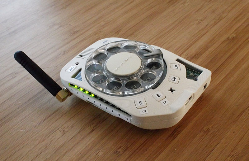 rotary cellphone by justine haupt 4 This Space Engineer Hates Touchscreens So She Built a Rotary Cellphone