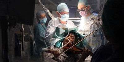 Doctors Tell Musician to Play Violin During Brain Surgery So She Won’t Forget