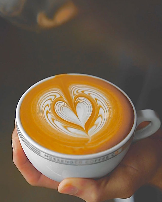 free pour pegasus latte art 3 This Free Pour Pegasus Latte Art is Soothing to Watch