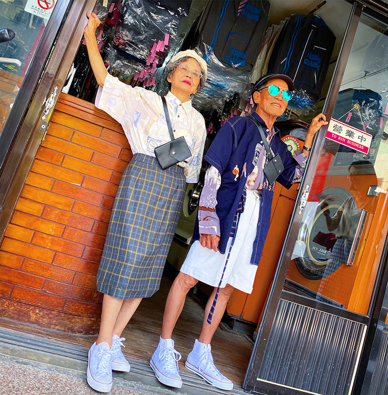 elderly couple model clothes left at their laundromat 5 Married For 60 Years, This Couple Finds Fun Modelling Clothes Left at Their Laundromat
