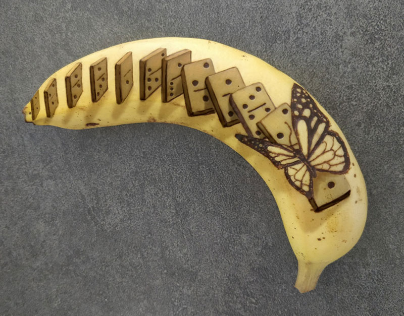 bruised banana art by anna chojnicka 35 Amazing Banana Art Made by Poking and Bruising the Skin, No Ink is Used