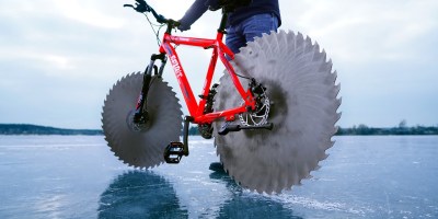 Guy Puts Giant Steel Saw Blades on His Bike and It Works Shockingly Well