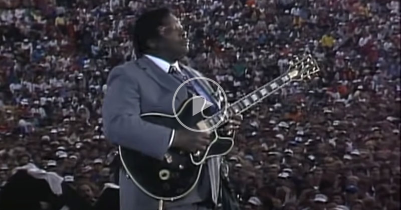 B.B. King Casually Restrings Lucille Mid Performance at Farm Aid 1985