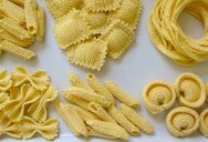 These Crocheted Pasta Dishes are Simply Delightful