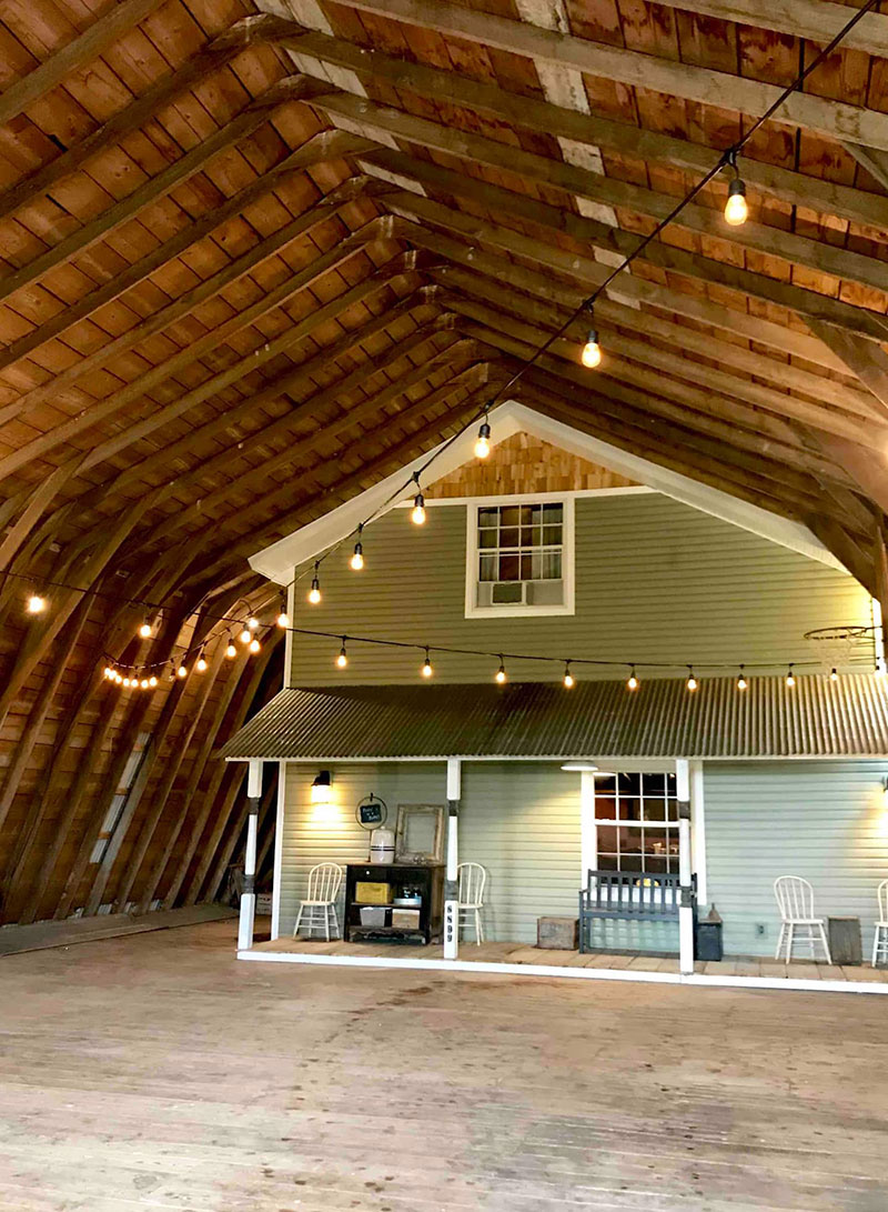 airbnb house inside barn bay port michigan 2 If You Find Yourself Near Bay Port, Michigan, You Can Stay at this House Inside a Barn