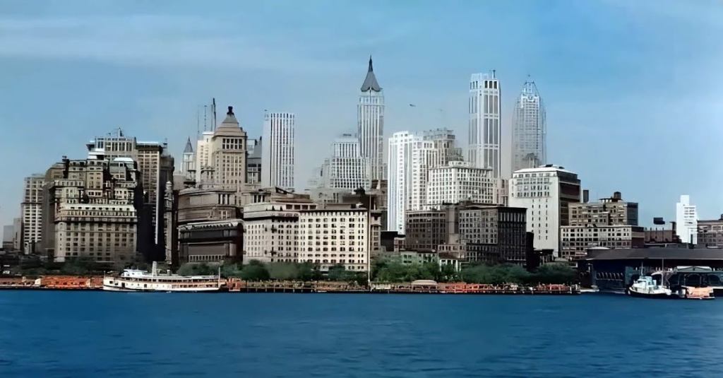 Colorized Footage of New York City’s Waterfront in the 1940s