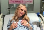 A Mom Hung a Sign Above Hospital Bed to Tell Nurses Why She Can’t Breastfeed Her Newborn