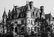 What Happened to Charles Schwab’s Mansion in Manhattan?