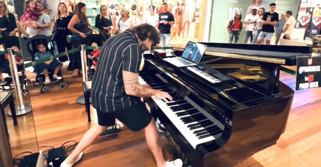 A Cover of The Foo Fighters’ “Everlong” on a Piano in a Shopping Mall